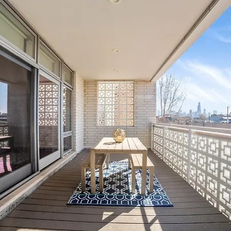 4-Bedroom Luxury Home With Rooftop & Skyline Views Chicago Exterior photo